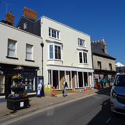 Shop to let in Weymouth