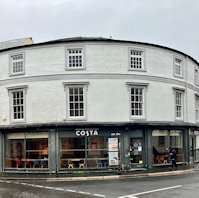 Shop to let in Axminster