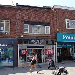 Shop to let in Yeovil